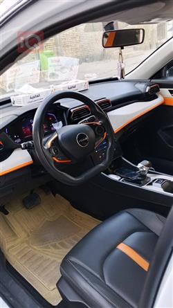 دۆنگ فینگ شاین